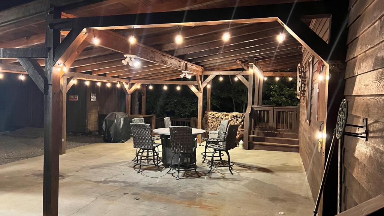 Mistletoe Cabin- Private Cabin W Views, Hottub, Pet Friendly マーフィ エクステリア 写真