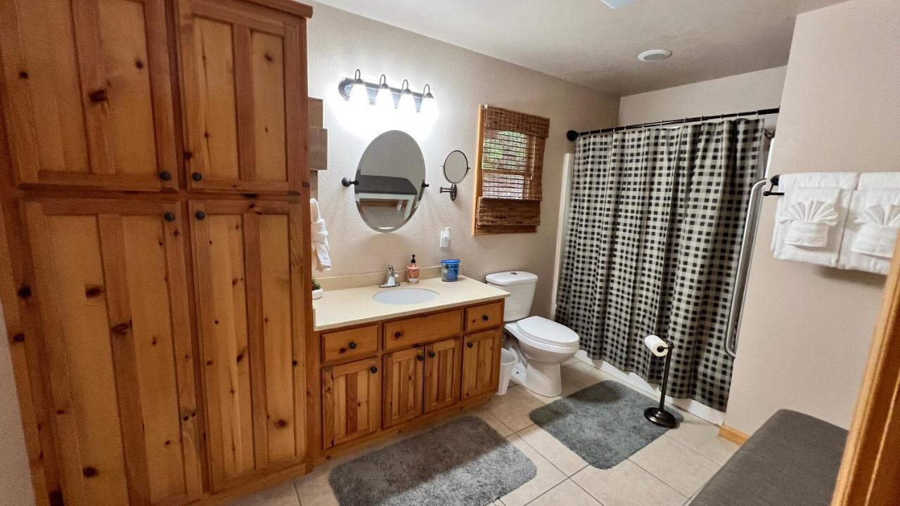 Mistletoe Cabin- Private Cabin W Views, Hottub, Pet Friendly マーフィ エクステリア 写真