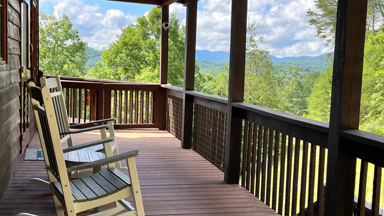 Mistletoe Cabin- Private Cabin W Views, Hottub, Pet Friendly マーフィ エクステリア 写真