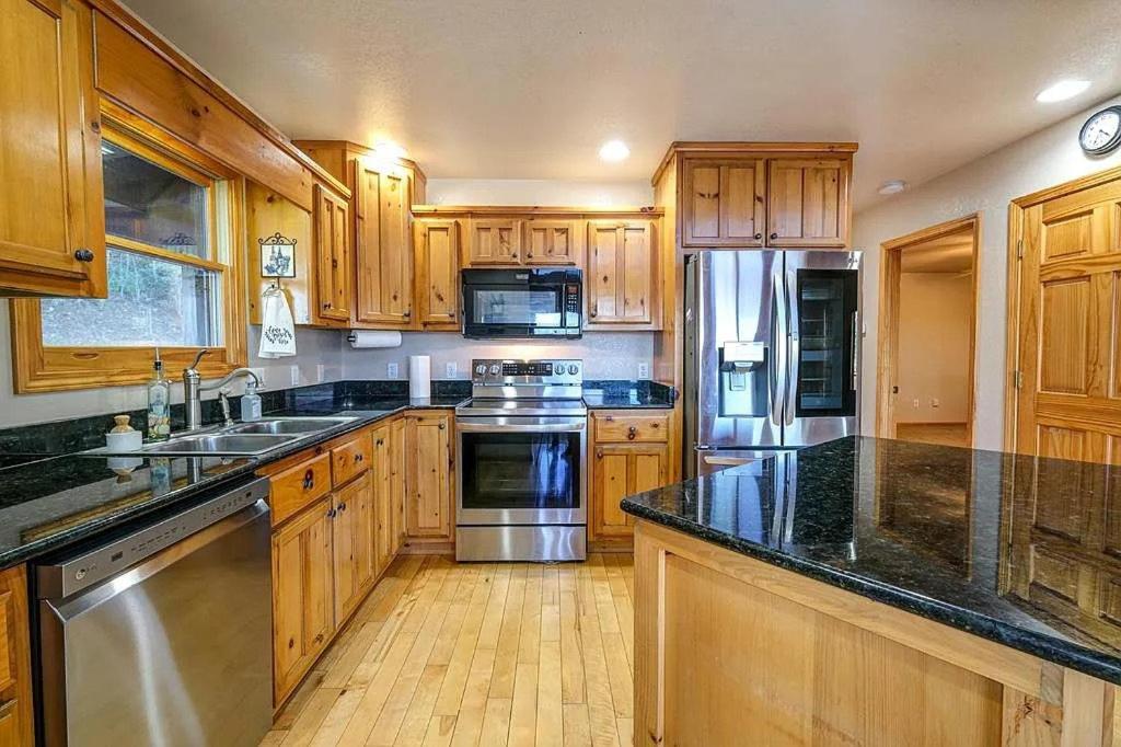 Mistletoe Cabin- Private Cabin W Views, Hottub, Pet Friendly マーフィ エクステリア 写真