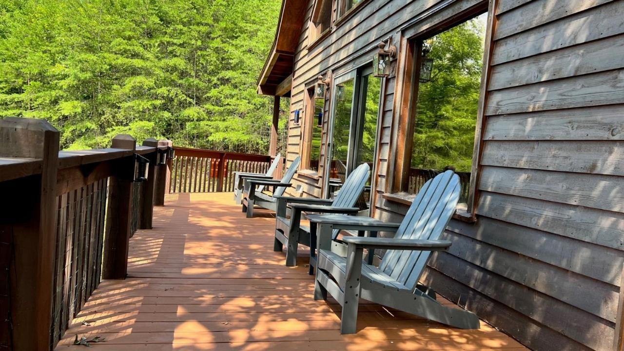 Mistletoe Cabin- Private Cabin W Views, Hottub, Pet Friendly マーフィ エクステリア 写真