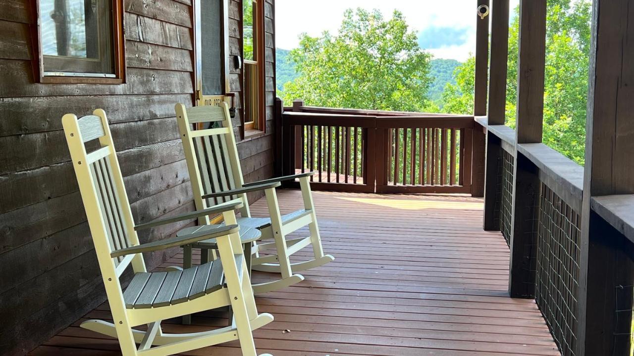 Mistletoe Cabin- Private Cabin W Views, Hottub, Pet Friendly マーフィ エクステリア 写真
