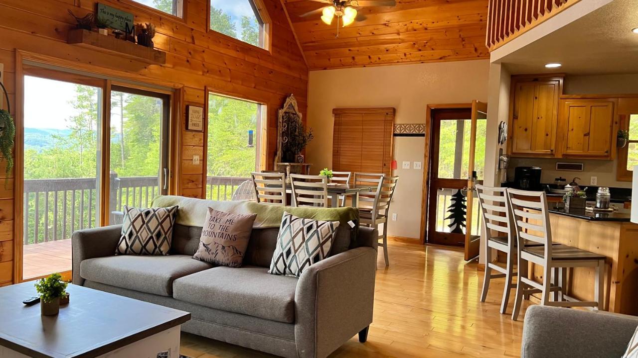 Mistletoe Cabin- Private Cabin W Views, Hottub, Pet Friendly マーフィ エクステリア 写真