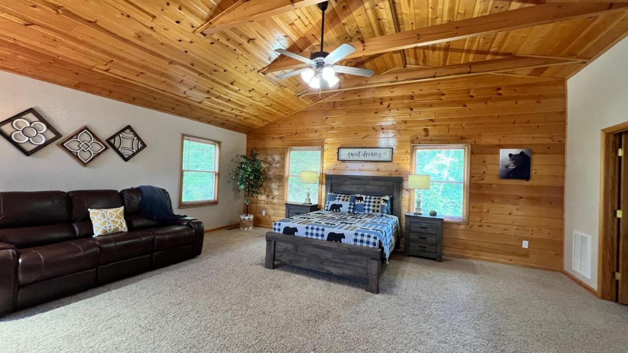 Mistletoe Cabin- Private Cabin W Views, Hottub, Pet Friendly マーフィ エクステリア 写真