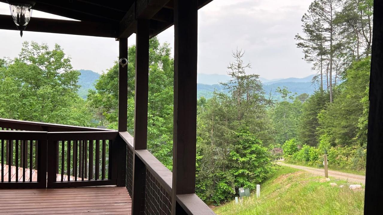 Mistletoe Cabin- Private Cabin W Views, Hottub, Pet Friendly マーフィ エクステリア 写真